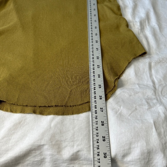 For The Republic Women's Brownish-Yellow Fine Ribbed Tank Top Size Medium Raw - Picture 7 of 9